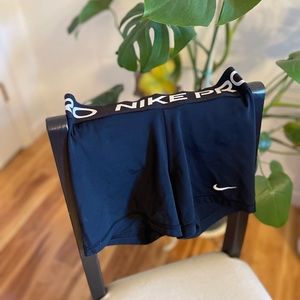 Nike Pros - black, XS